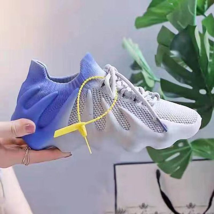 Atmungsaktive Sneakers mit runder Zehenpartie und Schnürung