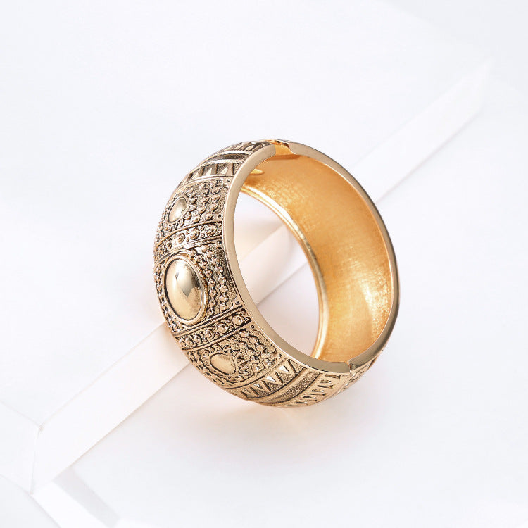 Drum-shaped Bracelet Ladies Niche Design Totem Bracelet