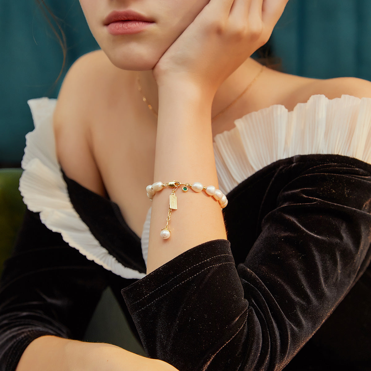 Armband aus Naturperlen