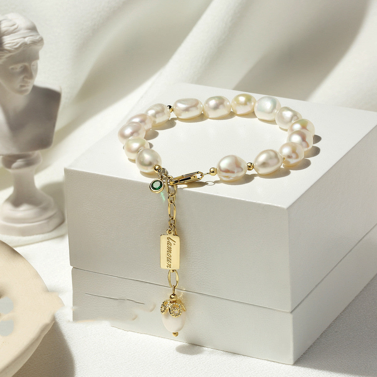 Armband aus Naturperlen