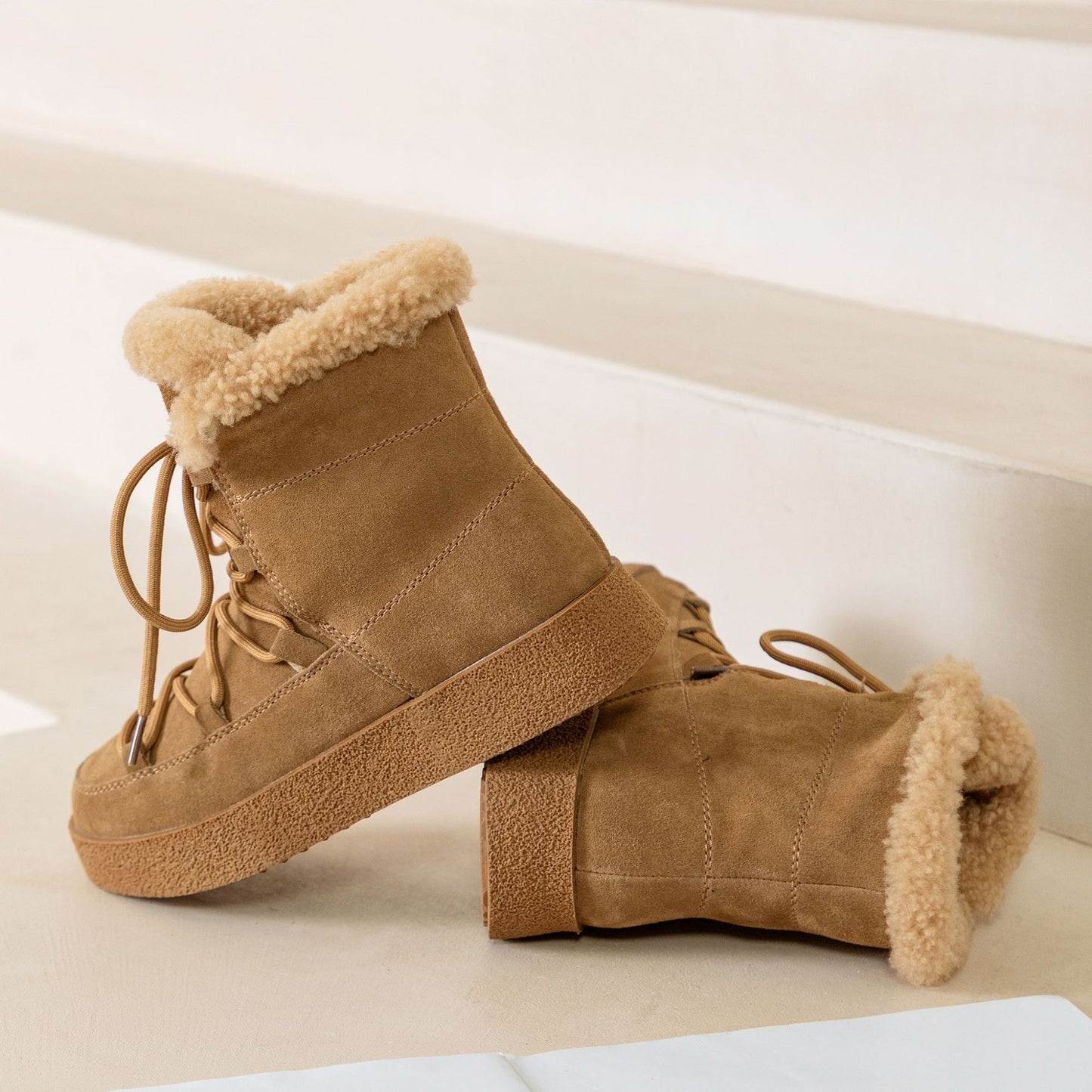 Damen Stiefeletten mit dicker Sohle und warmer, runder Spitze